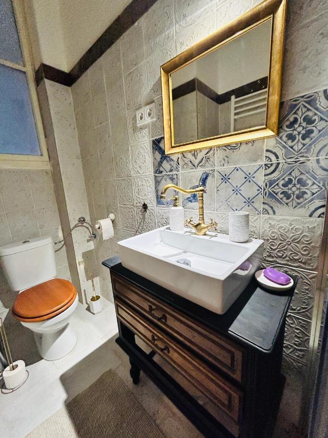 Butterfly Free Parking At Riverside Apartment Budapest Luaran gambar